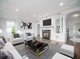 8 Richardson St #2, Winchester, MA 01890