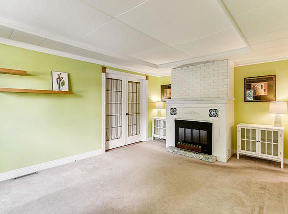 5th image of 9556 Merton Ave