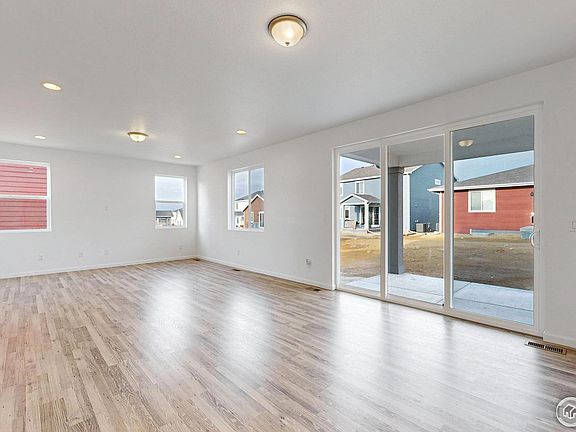 3rd image of 2475 White Pelican Ave