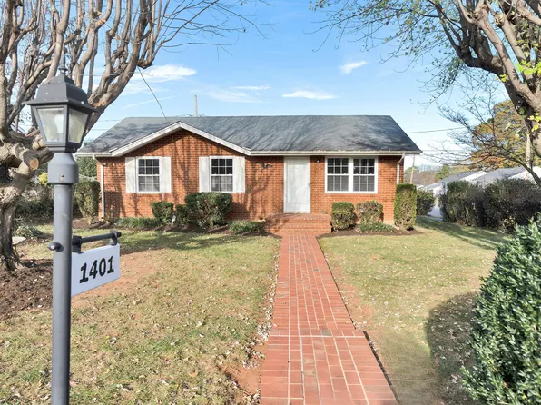 1401 Deacon St, Salem, VA 24153