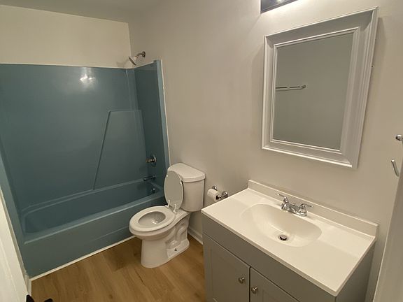 4th image of 130B N Poole St
