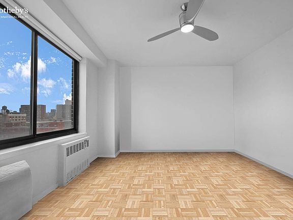 4th image of 382 Central Park W APT 18V