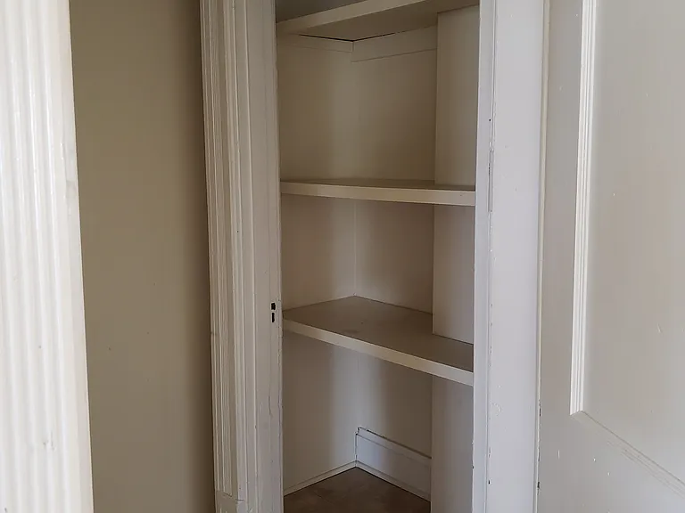 368 S 2nd St #1 — Photo 3