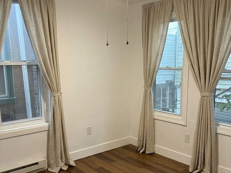 3416 N Front St #2 — Photo 5