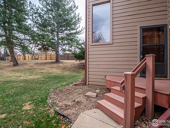 3rd image of 4570 Macarthur Dr