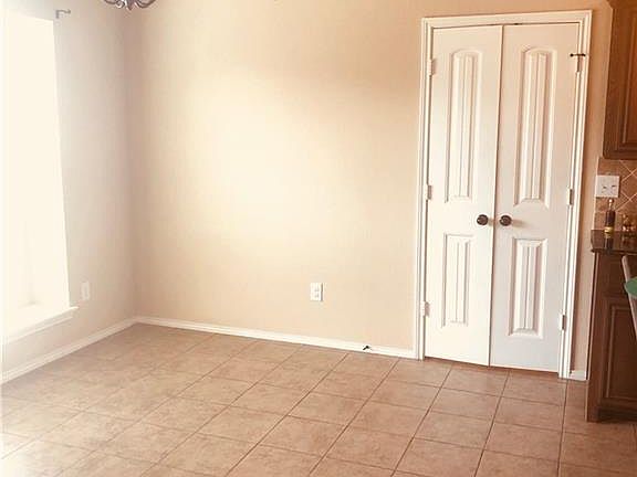 5th image of 913 Sage Meadow Dr