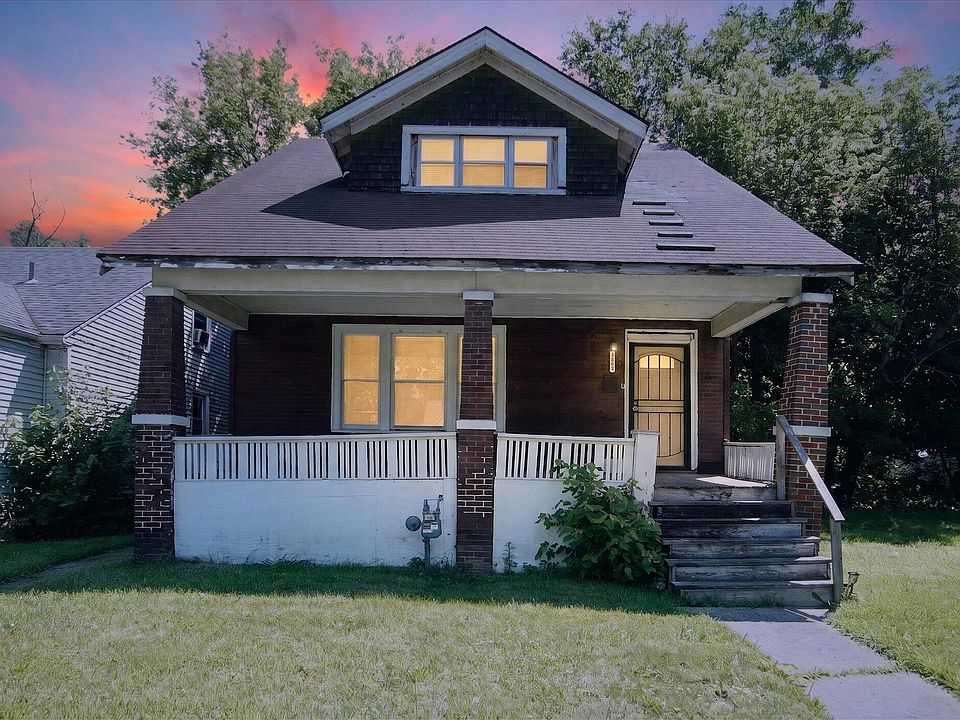 1st image of 18954 Hickory St