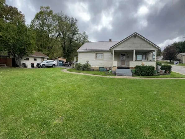 204 N Cascade St, New Castle, PA 16101