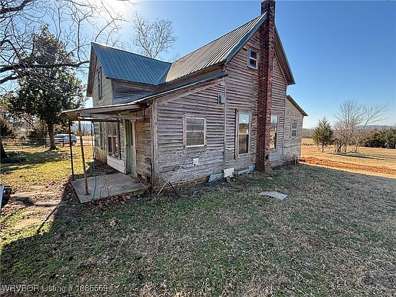 4th image of 4711 Old Military Rd