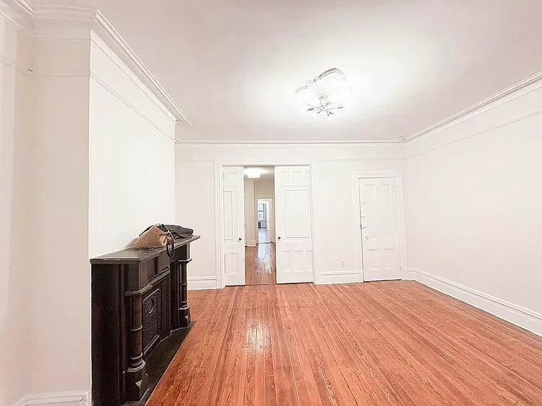 635 Leonard St #3 — Photo 4
