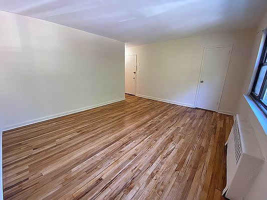2nd image of 11631 170th St #42A