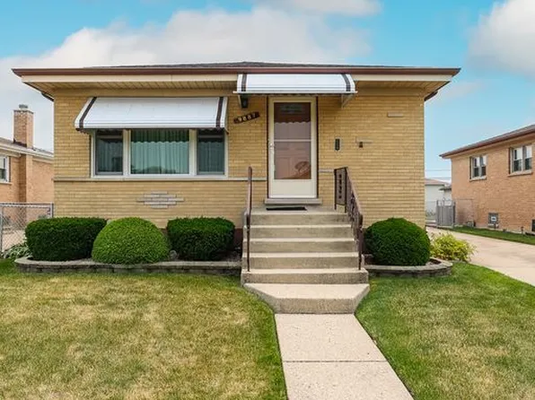 9887 Sterling Ln, Schiller Park, IL 60176