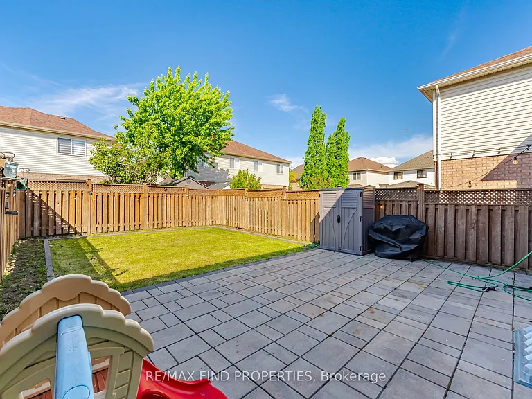 75 Harris Blvd — Photo 47