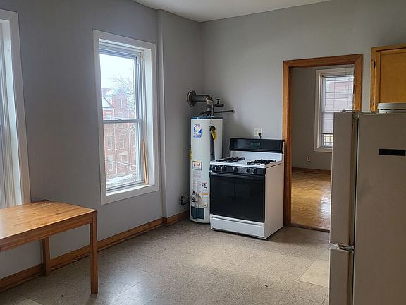 2nd image of 3216 S Morgan St APT 3R