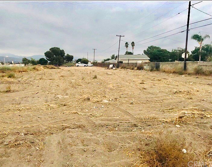 1st image of Fifth St
