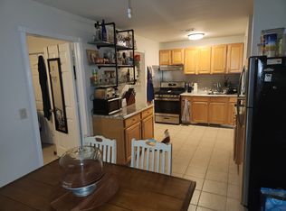 458 Richmond Blvd #B, Ronkonkoma, NY 11779