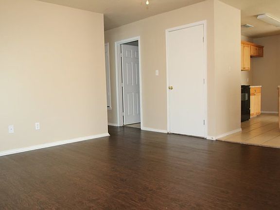 5th image of 219 N Denton St