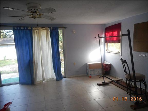 4th image of 12912 Parkwood St