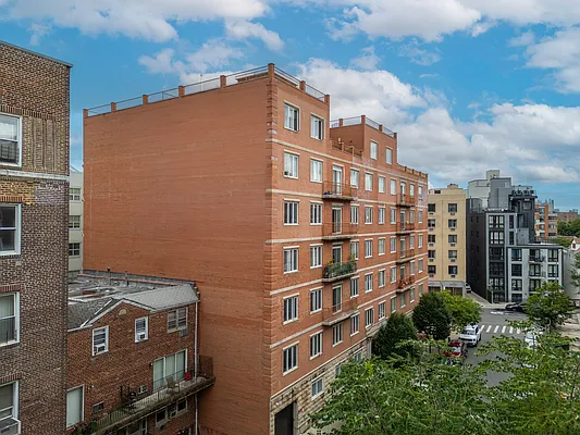 Sold by Ilite Realty Inc | media 50