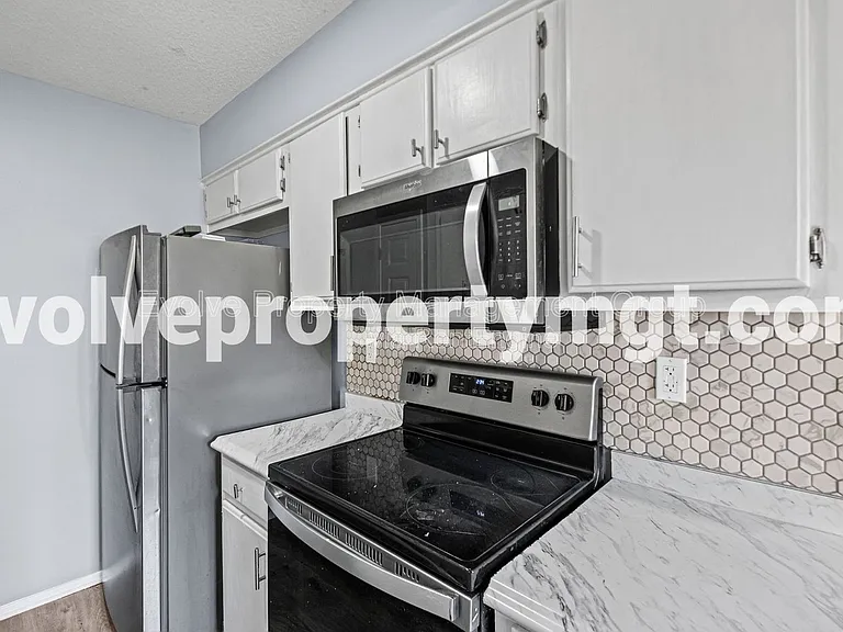 5806 Ashridge Pl — Photo 15