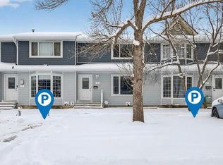 5 N Bermuda Ln NW, Calgary, AB T3K2K1