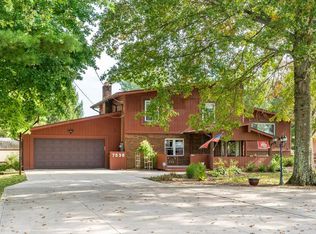 7536 Lee Rd, Westerville, OH 43081