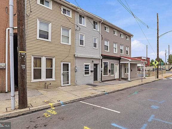 2nd image of 141 N 9th St