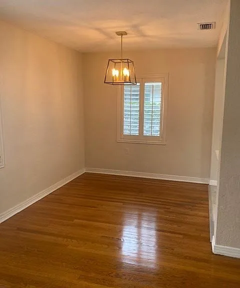 360 E Kings Way — Photo 10
