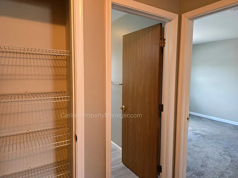 57 W Cabin Hollow Rd #4 — Photo 16