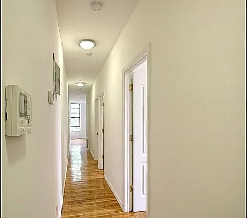 5th image of 36 Cooper St APT 1A