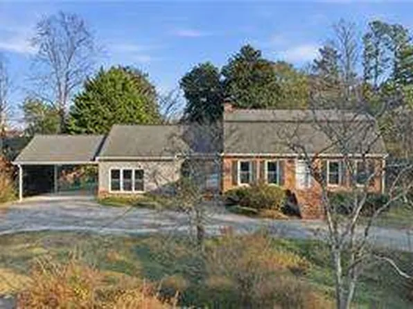 205 Hart Cir, Dallas, GA 30132