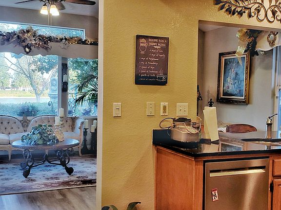 5th image of 30160 Shoreline Dr #B