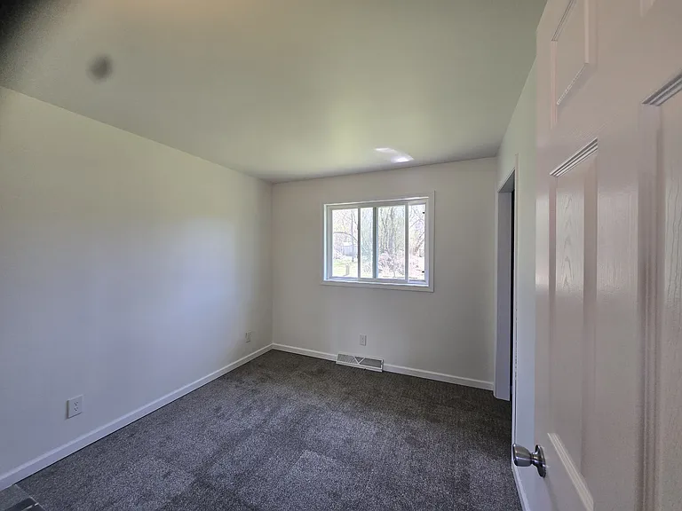 695 Jacobas Rd — Photo 18