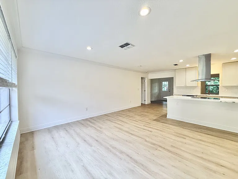 2869 Thistle Ct N — Photo 19