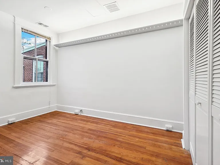 1411 King St #A — Photo 32