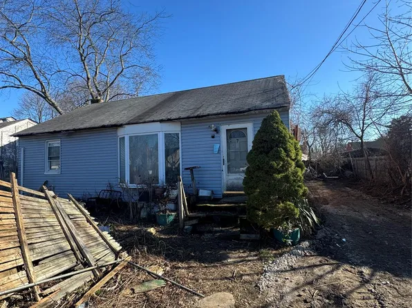 74 Davidson Street, Wyandanch, NY 11798