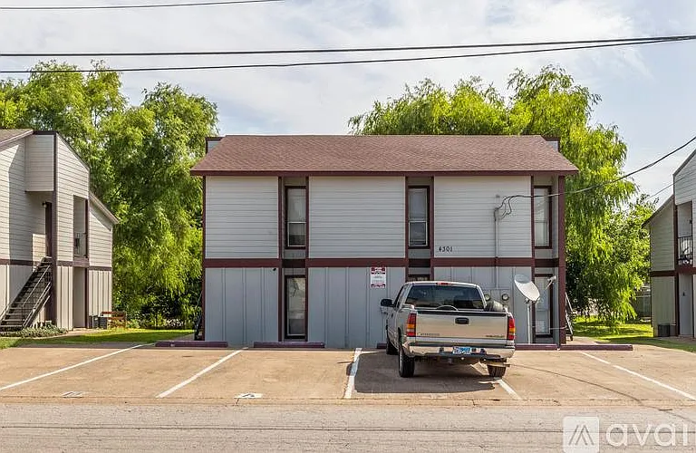 4301 Boyett St #A — Photo 2
