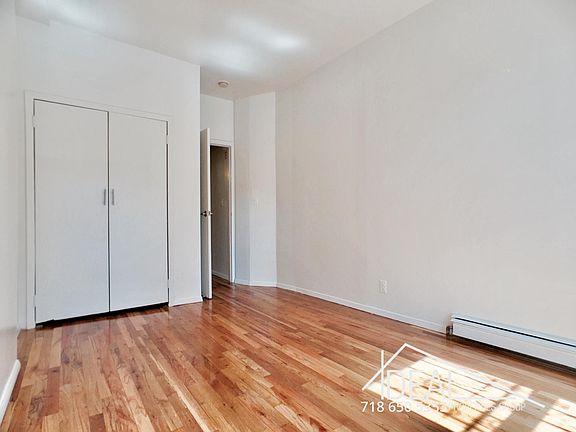 4th image of 405 20th St #1