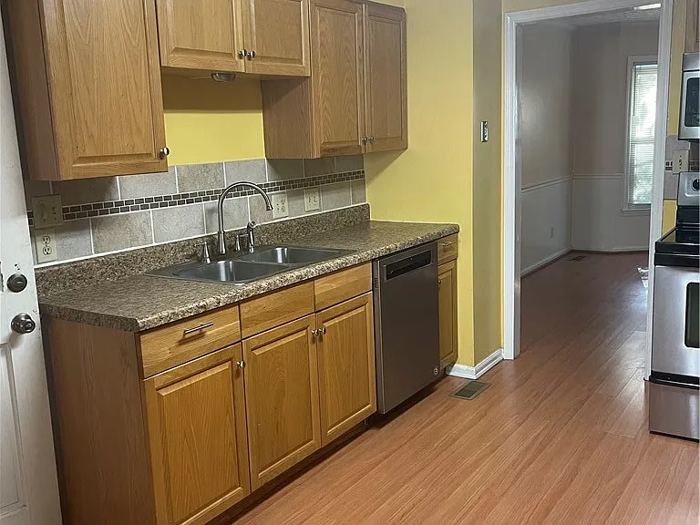 1651 Baysden Ct — Photo 10