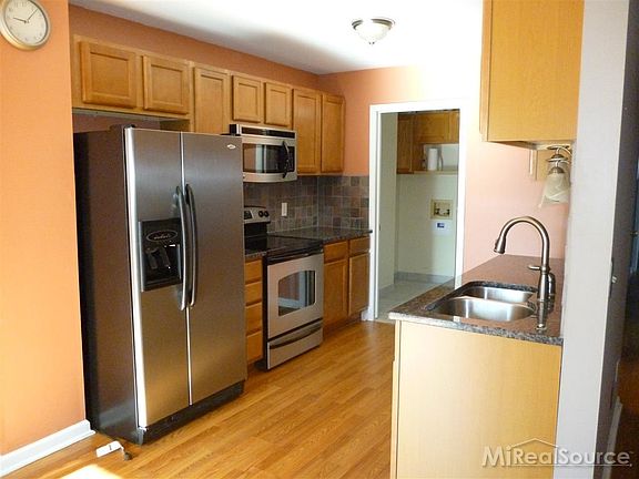 3rd image of 50155 N Horst Ct