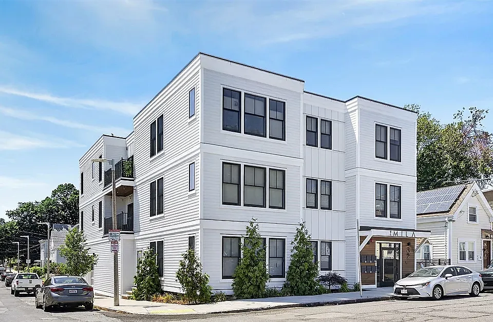 80-84 Moore St #2