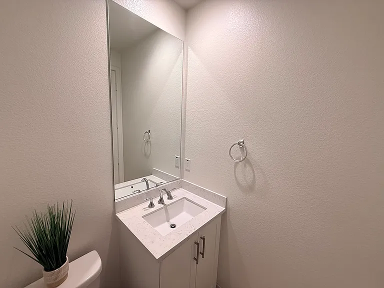 1425 Keck Rd — Photo 16