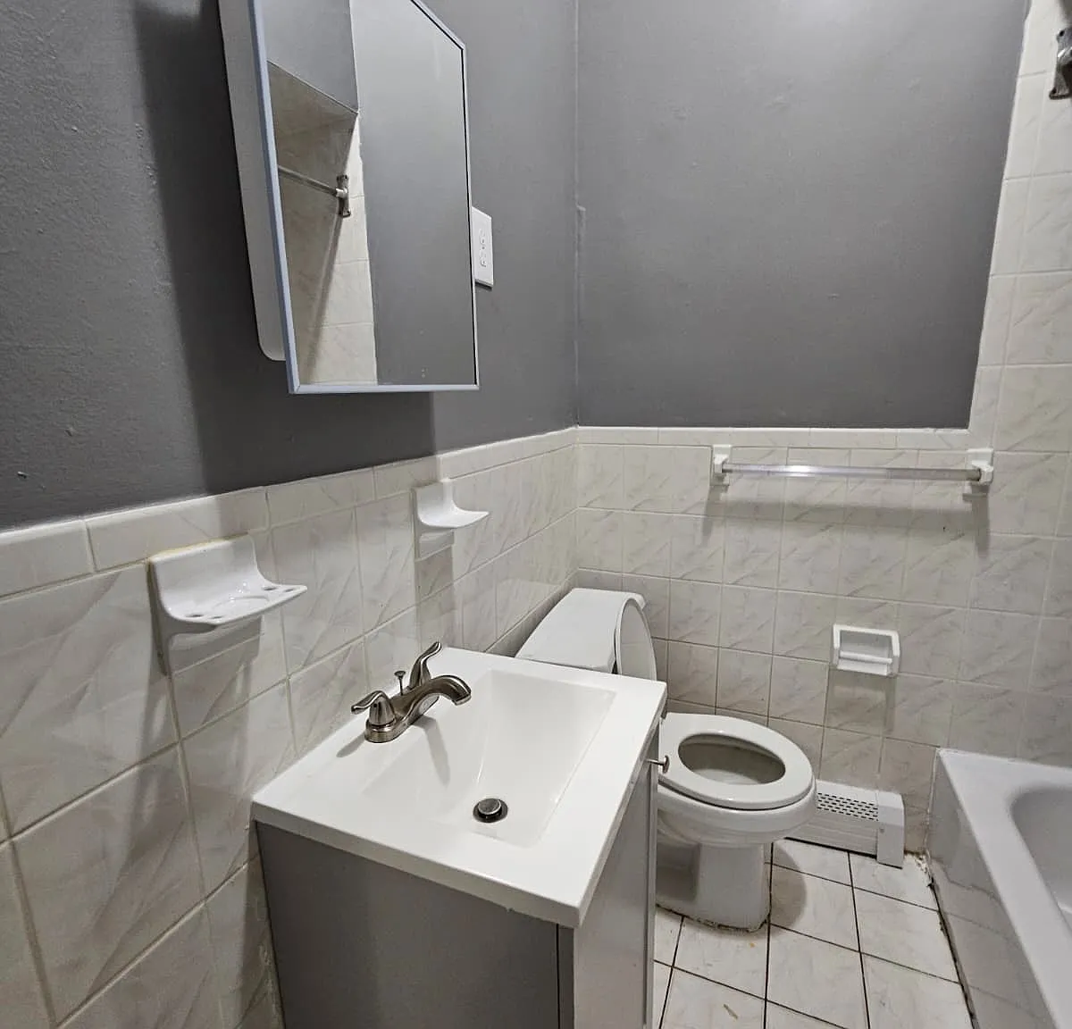 2 bed, $1,650 — Photo 2