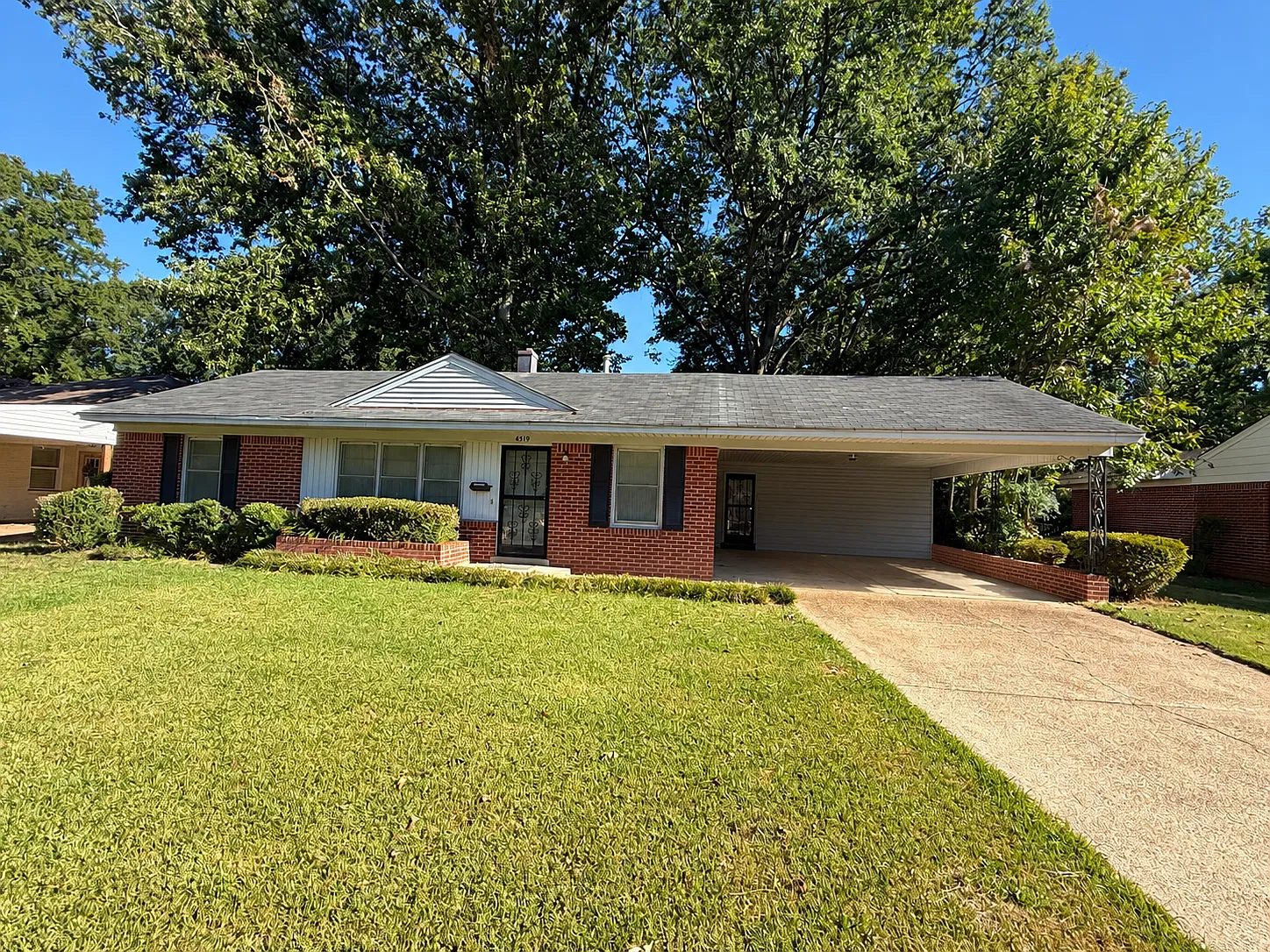 3 bed, 1455 sqft, $1,600 — Photo 1
