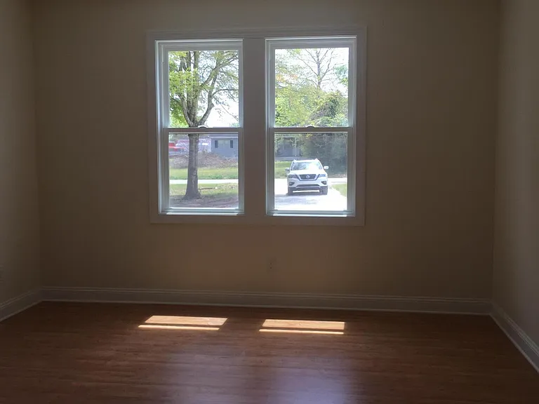 511 Peru Rd — Photo 17