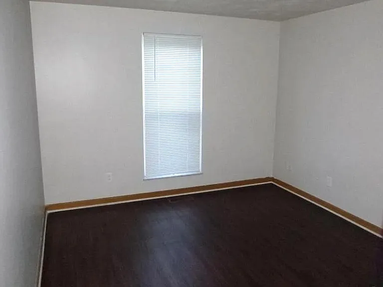 3303 Riverside Dr #7 — Photo 5