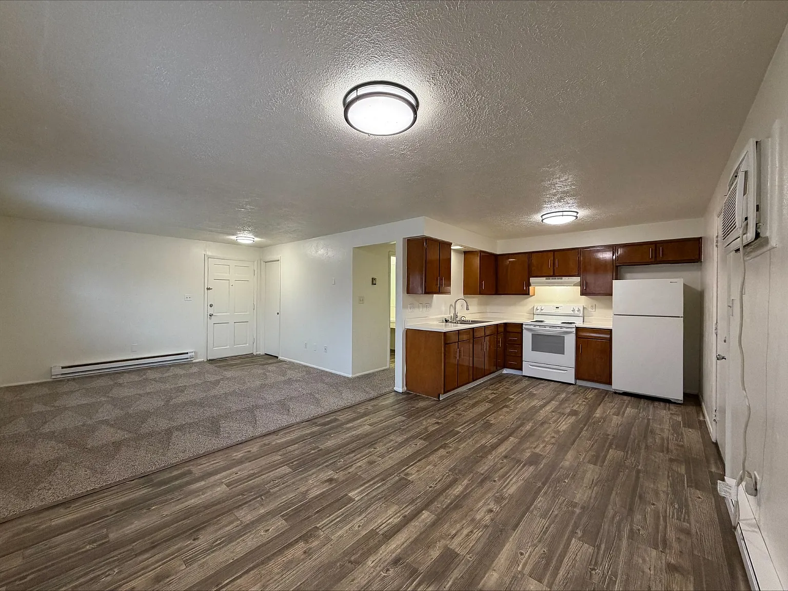 Broadmoor Apartments — Photo 4