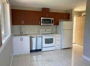 1543 Dupont St #2, Toronto, ON M6P 3S5