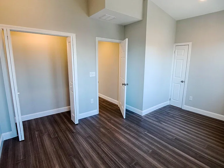 33 Grand St #2 — Photo 8