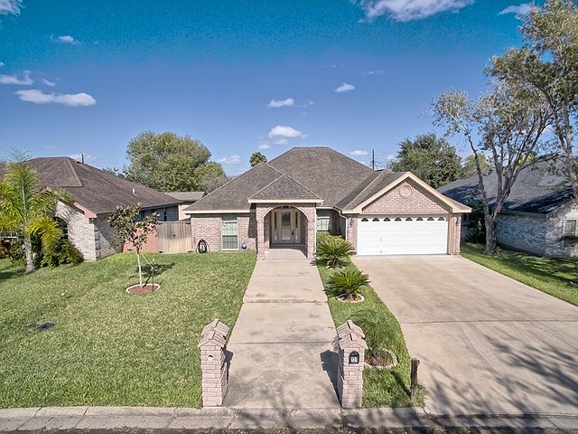 1st image of 121 Amy Dr
